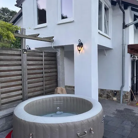 Haus Cerina Catez Brezice *