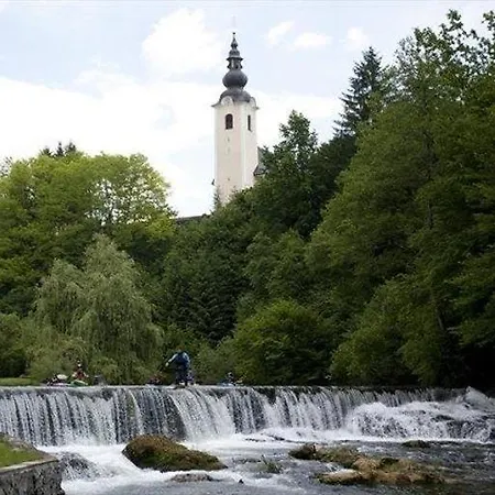 Haus Cerina Catez Brezice *